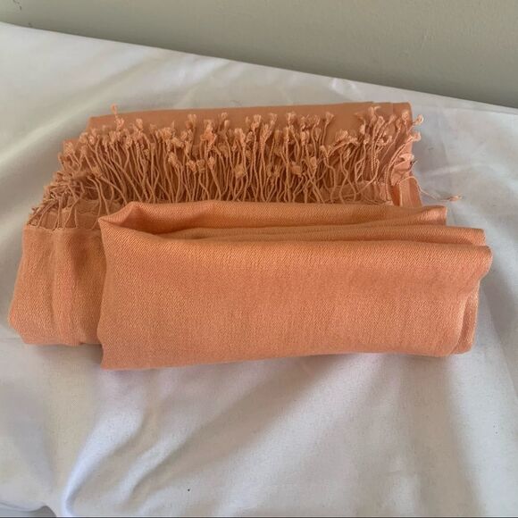 HENRI BENDEL Cashmere Pashmina - Picture 9 of 10